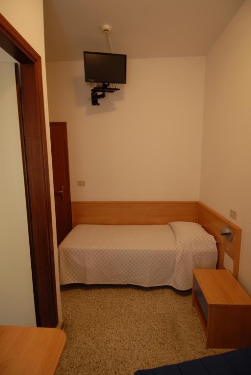 Albergo Alla Nave لينانو سابيادورو المظهر الخارجي الصورة