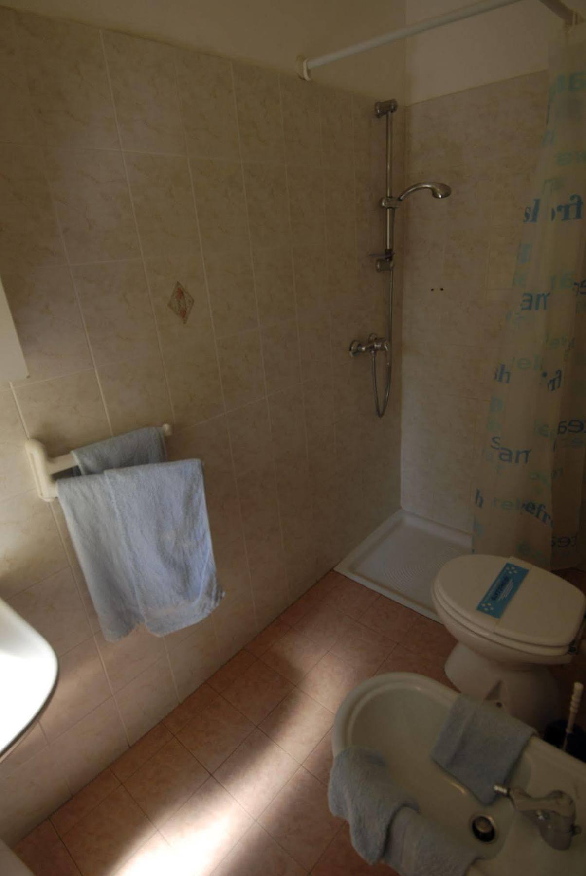 Albergo Alla Nave لينانو سابيادورو المظهر الخارجي الصورة
